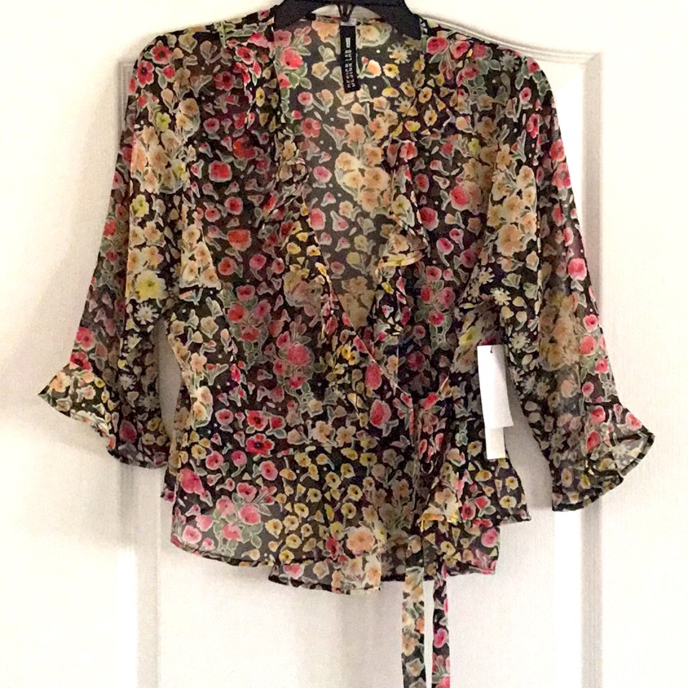 DESIGN LAB LORD & TAYLOR  Elegant 3/4 sleeves top - size L